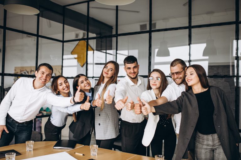 Team building združuje zaposlene in pripomore k rasti podjetja